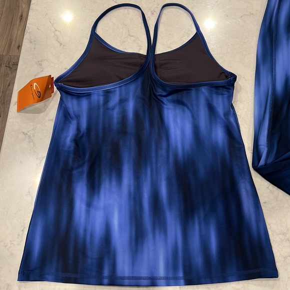 Champion workout top and full length bottoms - Picture 3 of 6